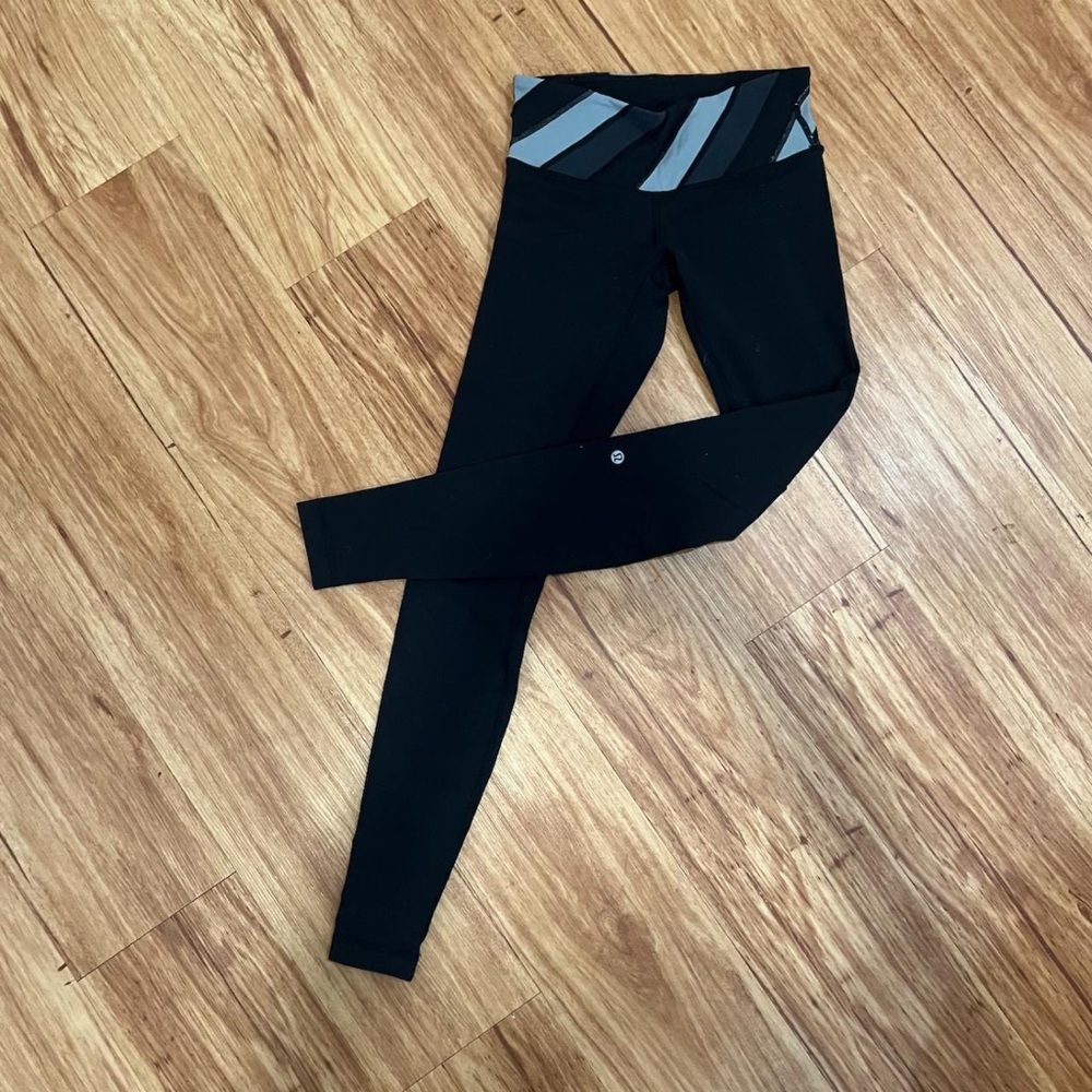 Low rise Lululemon Leggings Size 2